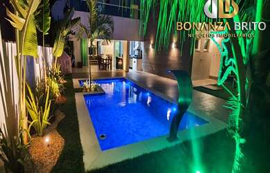 Imagem: A casa em condomínio possui 5 Dormitórios, 4 Suítes, 8 Banheiros