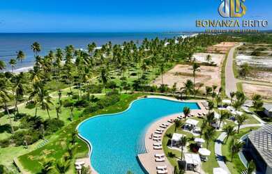 Imagem: O terreno possui 700m² de Área Privada e está localizado