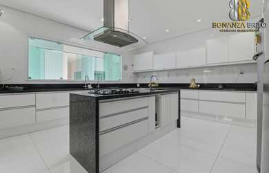 Imagem 11: Casa de luxo em condomínio à venda em Lauro de Freitas-BA, bairro Portão...