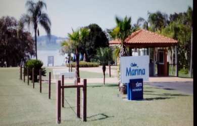 Imagem: O terreno possui 450m² de Área Privada e está localizado