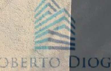 Imagem: O apartamento possui 2 Dormitórios, 1 Suíte, 2 Banheiros e