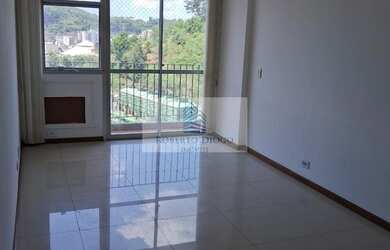 Imagem: O apartamento possui 3 Dormitórios, 2 Banheiros, 1 Vaga na