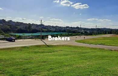 Imagem: O terreno possui 360m² de Área Privada e está localizado