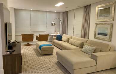 Imagem: O apartamento possui 3 Dormitórios, 3 Suítes, 3 Vagas na garagem