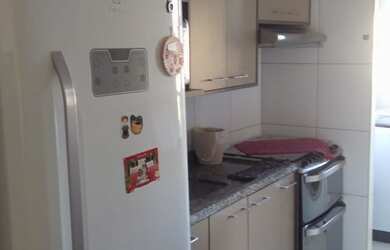 Imagem: O apartamento possui 2 Dormitórios, 1 Suíte, 2 Banheiros