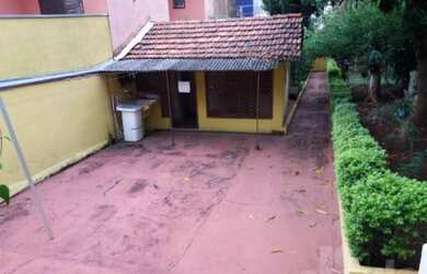 Imagem: O terreno possui 400m² de Área Privada e está localizado