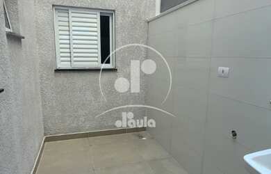 Imagem: O apartamento possui 2 Dormitórios, 1 Suíte, 2 Banheiros