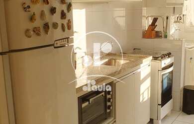 Imagem: O apartamento possui 2 Dormitórios, 1 Suíte, 1 Banheiro, 1