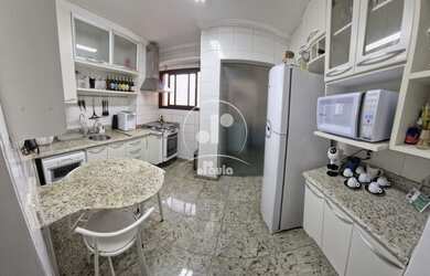 Imagem: O apartamento possui 3 Dormitórios, 1 Suíte, 2 Banheiros