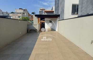 Imagem: A casa possui 3 Dormitórios, 1 Suíte, 4 Banheiros, 2 Vagas