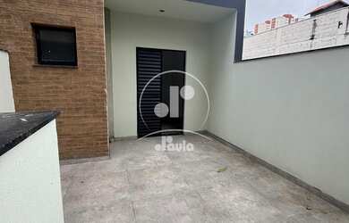 Imagem: O apartamento possui 2 Dormitórios, 1 Suíte, 2 Banheiros