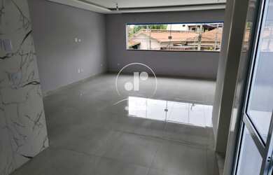 Imagem: A casa possui 3 Dormitórios, 1 Suíte, 4 Banheiros, 3 Vagas