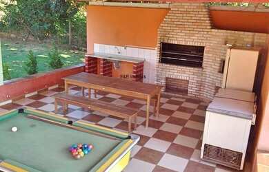 Imagem: A chácara possui 3 Dormitórios, 1 Suíte, 6.000m² de Área