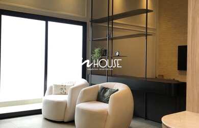 Imagem: A casa possui 3 Dormitórios, 3 Suítes, 2 Banheiros, 4 Vagas