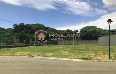 Imagem: O terreno possui 459m² de Área Privada e está localizado