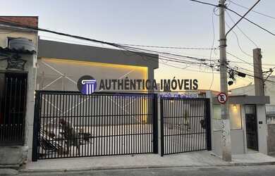 Imagem: A casa possui 2 Dormitórios, 2 Suítes, 3 Banheiros, 1 Vaga