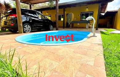 Imagem: A casa em condomínio possui 3 Dormitórios, 2 Suítes, 3 Banheiros