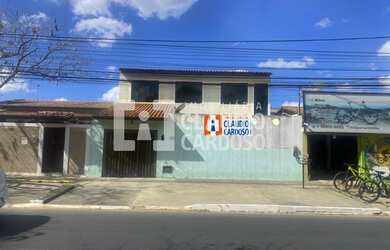 Imagem: A casa possui 3 Dormitórios, 1 Suíte, 2 Banheiros, 1 Vaga