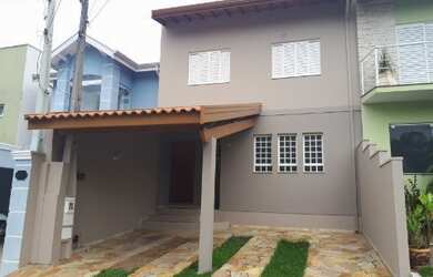 Imagem: A casa em condomínio possui 3 Dormitórios, 1 Suíte, 2 Banheiros