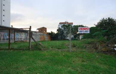 Imagem: O terreno possui 660m² de Área Privada e está localizado