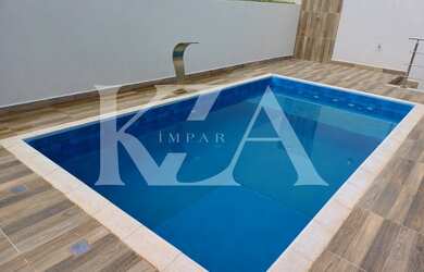 Imagem: A casa em condomínio possui 4 Dormitórios, 3 Suítes, 5 Banheiros