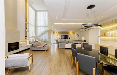 Imagem 2: Casa 4 dormitórios à Venda no Condomínio Residencial Boulevard Bacacheri...