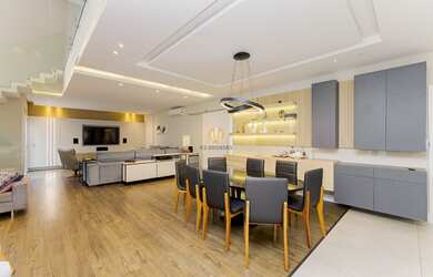 Imagem 3: Casa 4 dormitórios à Venda no Condomínio Residencial Boulevard Bacacheri...