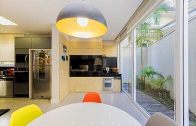 Imagem 16: Casa 4 dormitórios à Venda no Condomínio Residencial Boulevard Bacacheri...