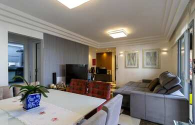 Imagem: O apartamento possui 3 Dormitórios, 1 Suíte, 4 Banheiros