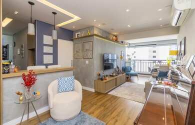 Imagem: O apartamento possui 2 Dormitórios, 1 Suíte, 2 Banheiros