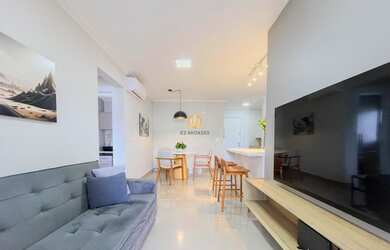 Imagem: O apartamento possui 2 Dormitórios, 1 Suíte, 2 Banheiros