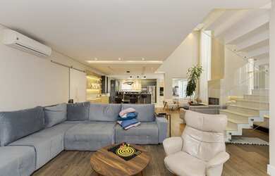 Imagem 9: Casa em Condomínio à Venda em Curitiba-PR, Bacacheri 4 Quartos, 2 Suítes,...