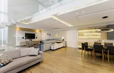 Imagem 4: Casa à Venda em Condomínio, Bairro Tingui, Curitiba/PR, com 460m²,...