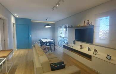 Imagem: O apartamento possui 2 Dormitórios, 1 Suíte, 2 Banheiros