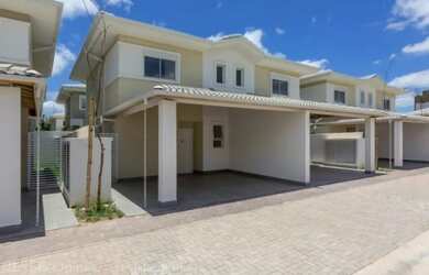 Imagem: A casa possui 3 Dormitórios, 1 Suíte, 3 Banheiros, 2 Vagas