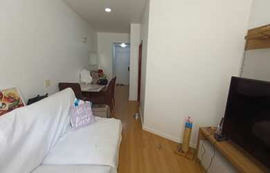 Imagem: O apartamento possui 1 Dormitório, 1 Suíte, 2 Banheiros, 60m²