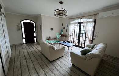 Imagem: O apartamento possui 3 Dormitórios, 2 Suítes, 3 Banheiros