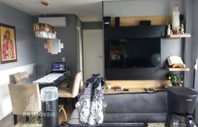 Imagem: O apartamento possui 2 Dormitórios, 1 Suíte, 2 Banheiros