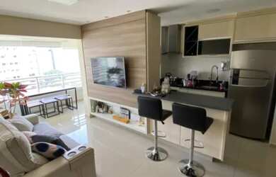 Imagem: O apartamento possui 2 Dormitórios, 1 Suíte, 2 Banheiros