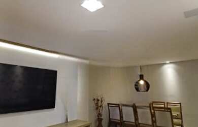 Imagem: O apartamento possui 3 Dormitórios, 1 Suíte, 2 Banheiros