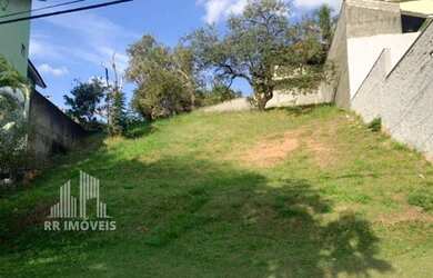 Imagem: O terreno possui 618m² de Área Privada e está localizado