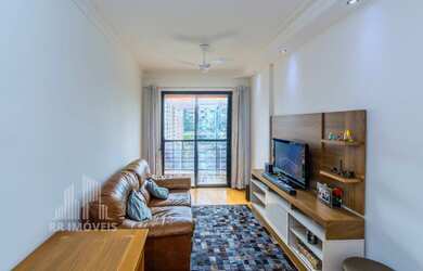 Imagem: O apartamento possui 2 Dormitórios, 1 Banheiro, 1 Vaga na garagem