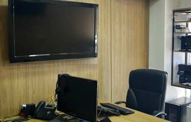 Imagem: A sala comercial possui 1 Dormitório, 1 Suíte, 1 Banheiro