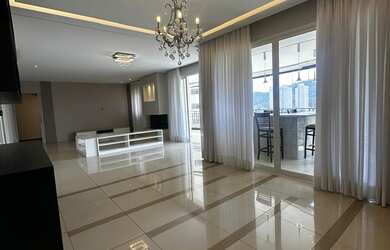 Imagem: O apartamento possui 3 Dormitórios, 3 Suítes, 4 Banheiros