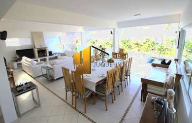 Imagem: A casa possui 6 Dormitórios, 6 Suítes, 8 Banheiros, 2 Vagas