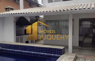 Imagem: A casa possui 4 Dormitórios, 4 Suítes, 5 Banheiros, 317m²