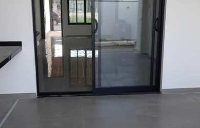 Imagem 4: CASA A VENDA EM ITUPEVA. Varanda, 250m² de Área, 2 Vagas na garageme3...