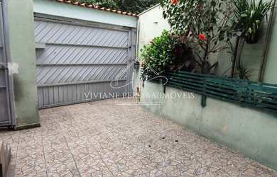 Imagem: A casa possui 2 Dormitórios, 1 Banheiro, 4 Vagas na garagem