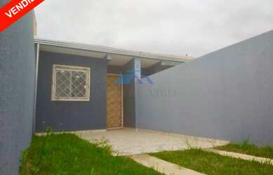 Imagem: A casa possui 2 Dormitórios, 1 Banheiro, 1 Vaga na garagem