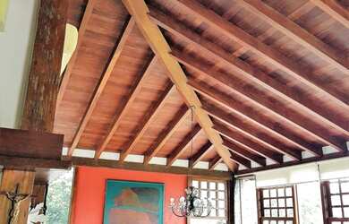 Imagem: A casa em condomínio possui 4 Dormitórios, 4 Suítes, 8 Banheiros